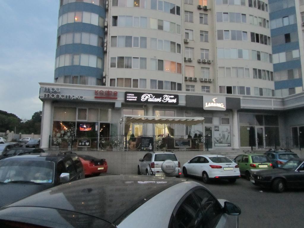 Apartments On Henuezskaya 5 오데사 외부 사진