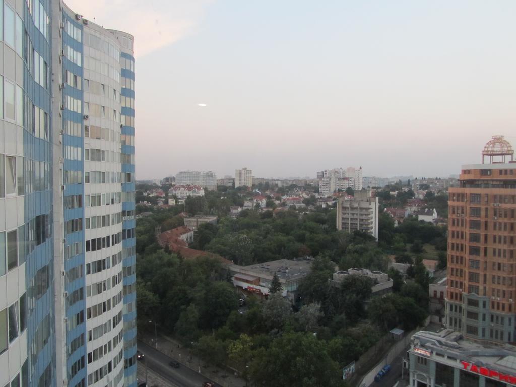 Apartments On Henuezskaya 5 오데사 외부 사진
