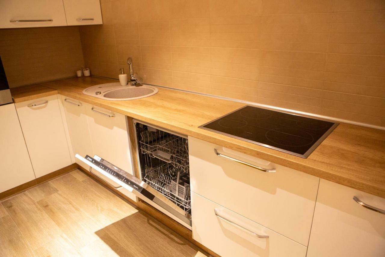Apartments On Henuezskaya 5 오데사 외부 사진
