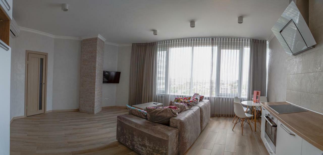 Apartments On Henuezskaya 5 오데사 외부 사진